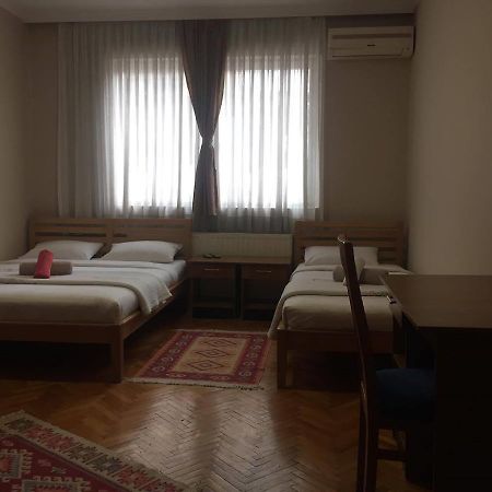 Hotel Peja Екстер'єр фото