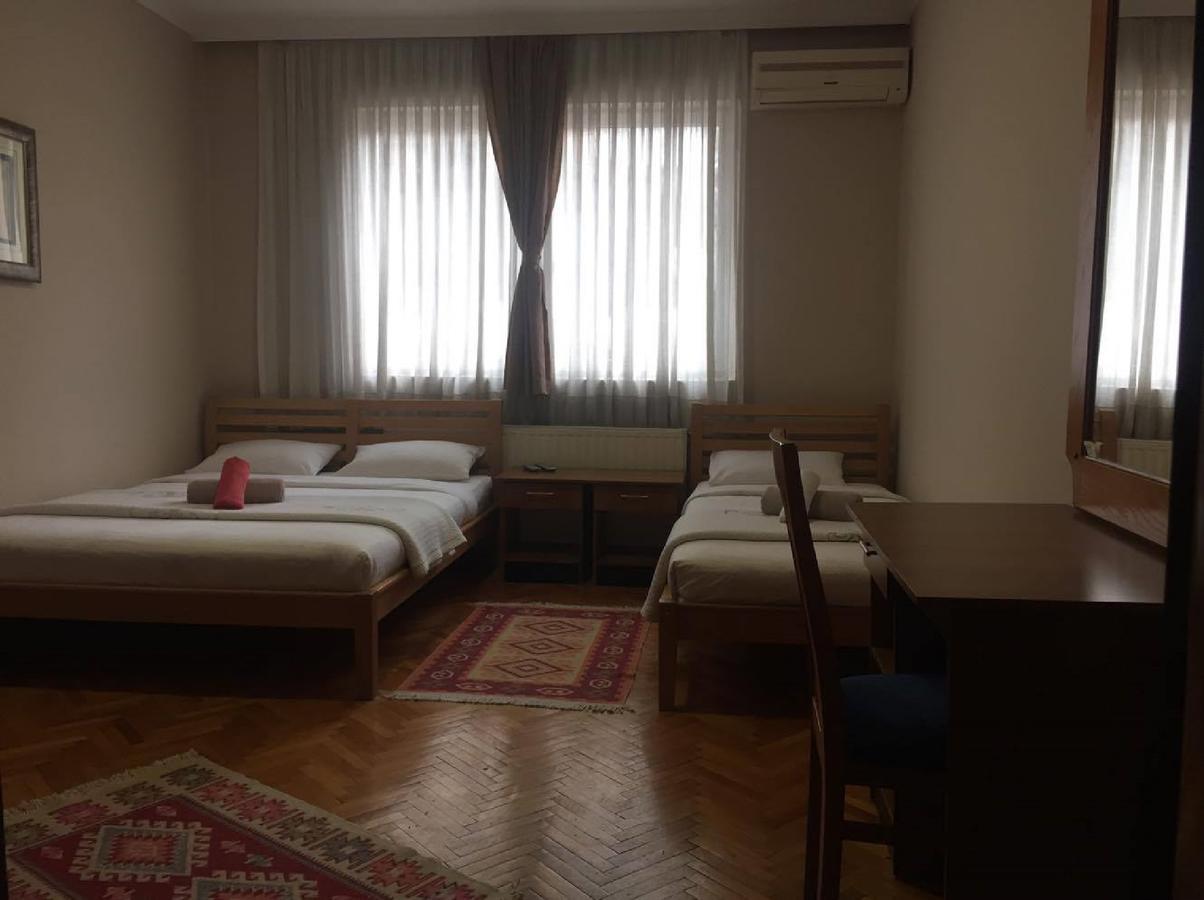 Hotel Peja Екстер'єр фото