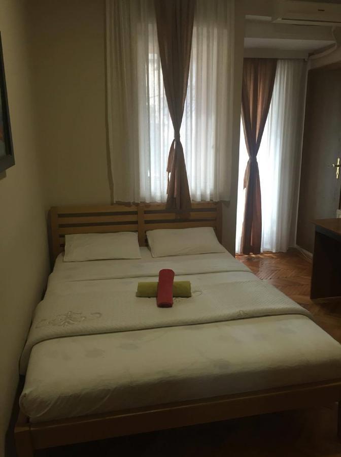 Hotel Peja Екстер'єр фото