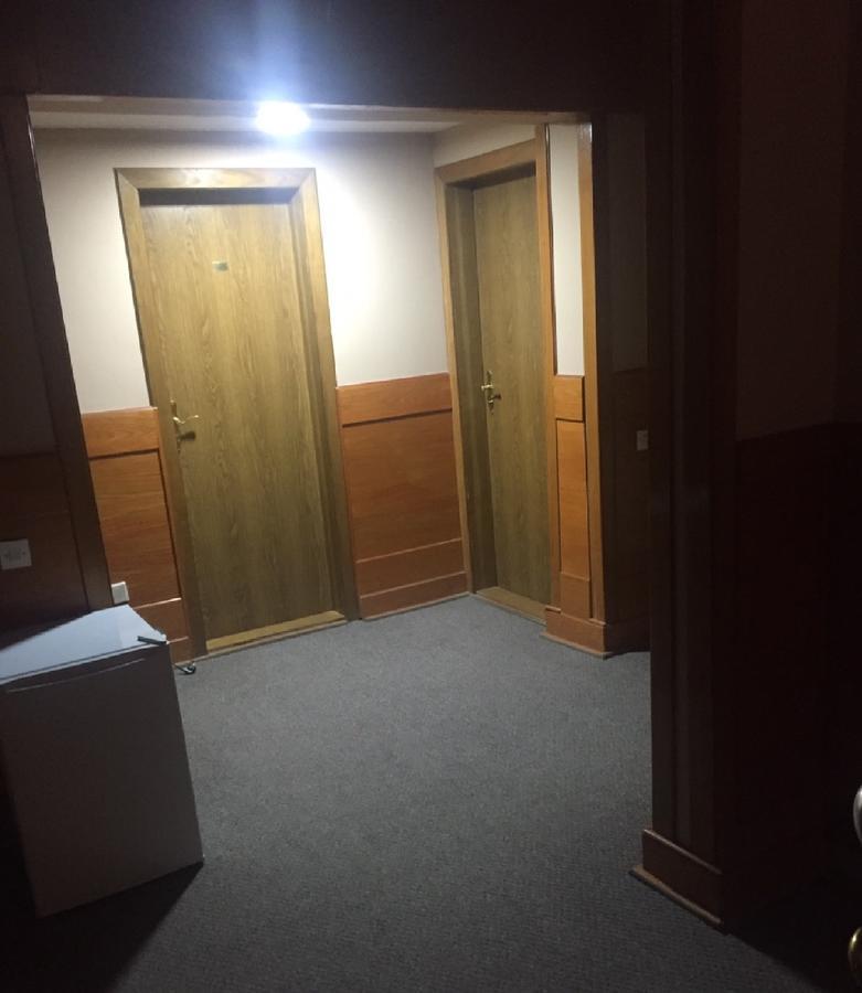 Hotel Peja Екстер'єр фото